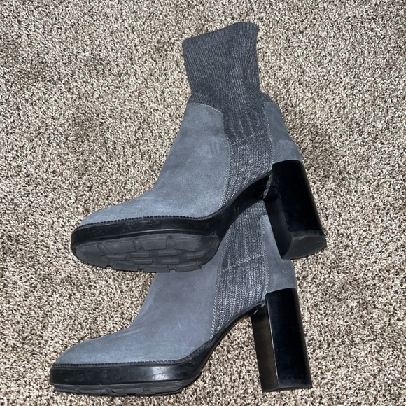 Aquatalia Shoes - Grey sweater boots